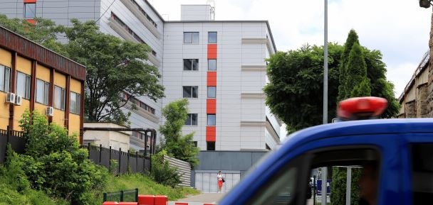 Служители на Агенцията за държавна финансова инспекция са влезли в